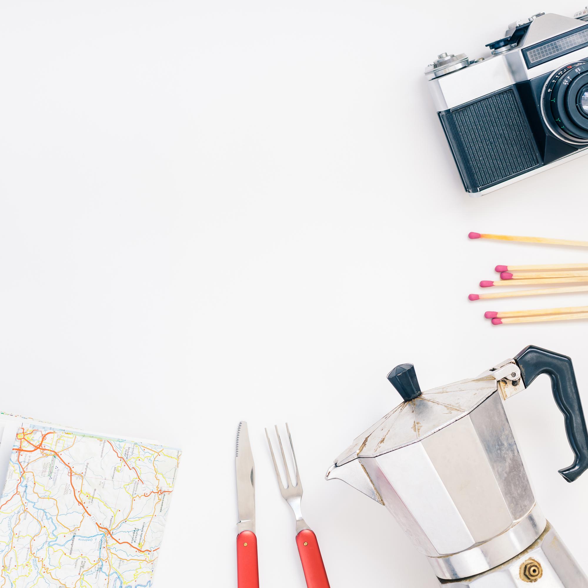 Invito al workshop con tavolo attrezzato